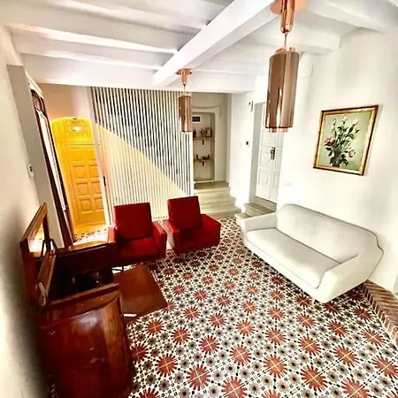 Huge Superb Duplex Old Town Holiday home *
